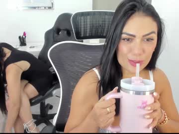 couple
        emillybrowm cam image #5870173