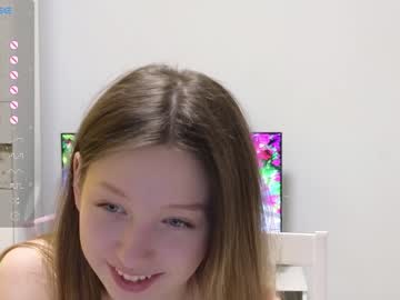girl
        gloriajeaan cam image #3715318