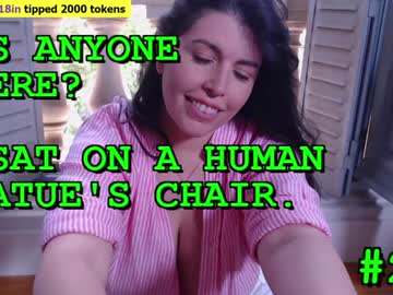 girl
        mila_ cam image #4597296