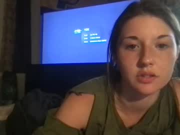 couple
        stonedaliens cam image #4767582