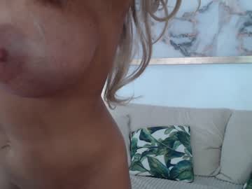 girl
        marrylouanne cam image #1414083