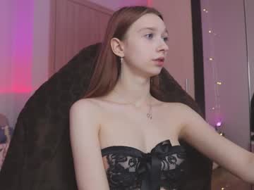 girl
        alisaa_01 cam image #6722574