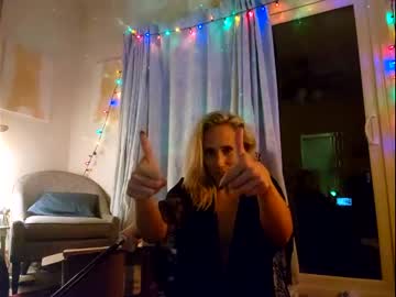 girl
        ariesangel_85 cam image #179235