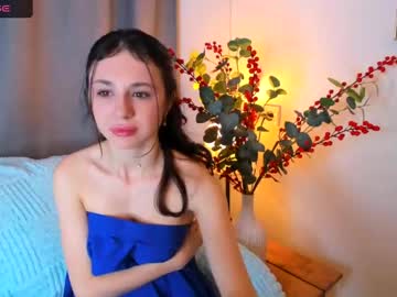 girl
        mary_marlow cam image #4701777