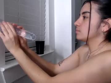 couple
        honduranhoney cam image #2591167