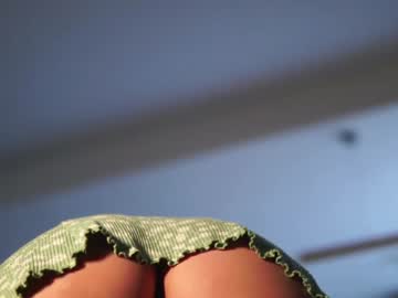 girl
        hoolybunny cam image #4367448