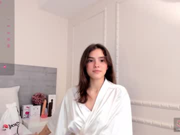 girl
        julietastong cam image #5807723