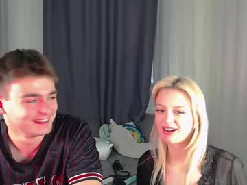 couple
        your_molly_mark cam image #6195732