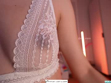 girl
        oooops__ cam image #7013666