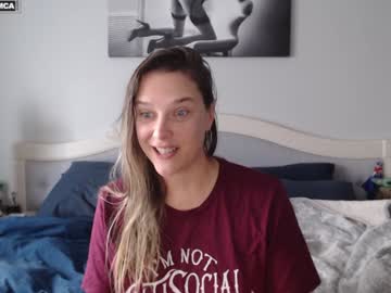 girl
        bluexstacey cam image #4839299