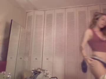 girl
        talia_fiore cam image #26156