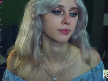 girl
        audreycarvin cam image #4745663