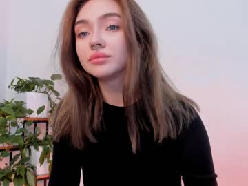 girl
        elizabeth__gray cam image #719309