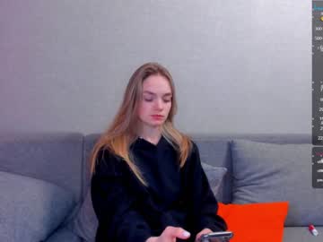 girl
        hotshiiie cam image #582831