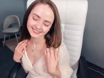 girl
        chillsea cam image #3323020