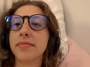 girl
        adasonii cam image #4667728