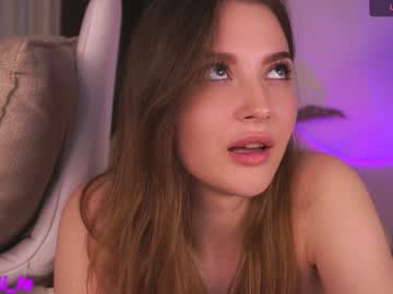 girl
        bonniecannon cam image #4661819