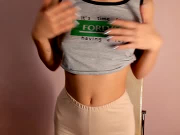 girl
        xyni_myni cam image #2977801