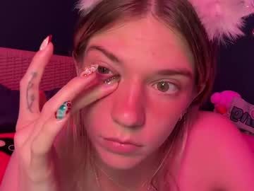 girl
        oliviahansleyy cam image #6551345