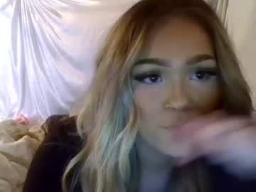 girl
        ari_02 cam image #2015998