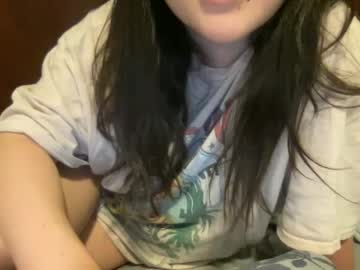 girl
        rubmywetpussy3589 cam image #3719677