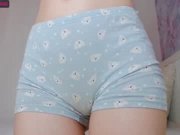girl
        _cutie_cutiee_ cam image #2033185