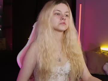 girl
        agnesscarterr cam image #6480129