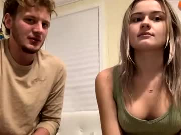 couple
        zaddychokesalot cam image #437338