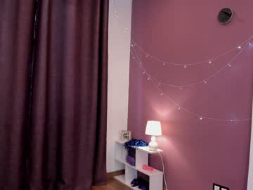 girl
        goldy_grace cam image #2234913