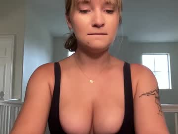 girl
        jenniferwhoreance cam image #4449451