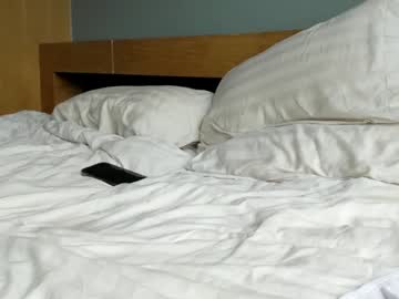 girl
        asiangirlandwhiteguy cam image #1917119