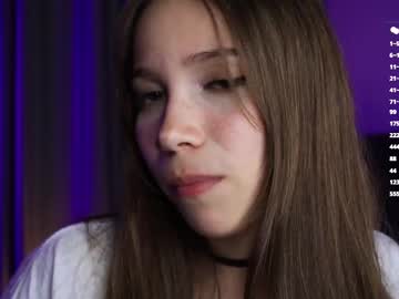 girl
        mellowpearl cam image #6864270