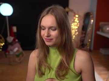 girl
        chillwithkira cam image #506785