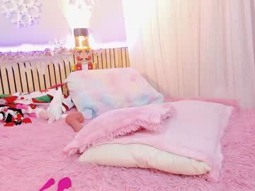 girl
        little_effy18 cam image #3056476