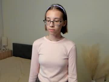 girl
        jodychurchwell cam image #4202721