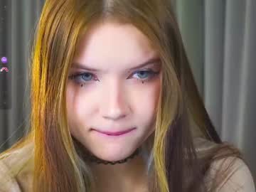 girl
        merciabawden cam image #5447368