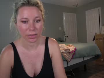 girl
        texas_blonde cam image #1786442