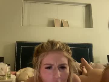girl
        sarahsummerss cam image #3639750