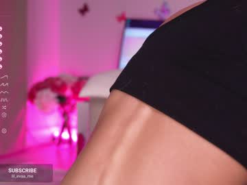 girl
        lil_eva cam image #2223384