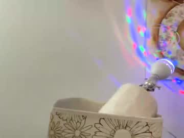 girl
        sabrinastirling cam image #1786577