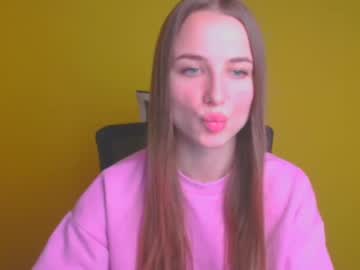 girl Cam Girls Masturbating With Dildos On Chaturbate with milly_liss