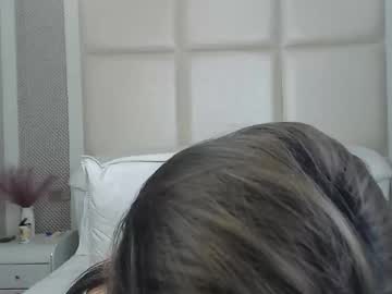 girl
        selenasharon1 cam image #6748259