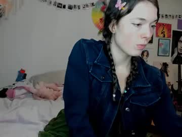 girl
        tiggerrosey cam image #5823361