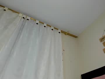 girl
        holly__milk cam image #2706930