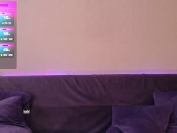 girl
        anna_bonbon cam image #6062600