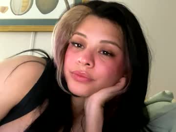 girl
        sirenwhispers cam image #5602517