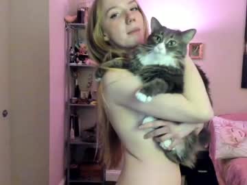 girl
        eve003300 cam image #3171511