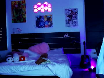 girl
        madnessalise cam image #2368095