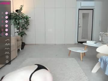girl
        oki_dokie cam image #1883800