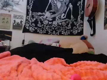 girl
        katgotyourfoot cam image #395604